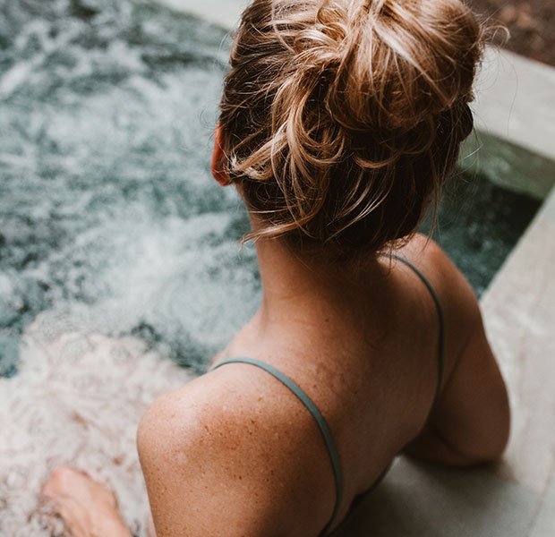 Mujer en un spa